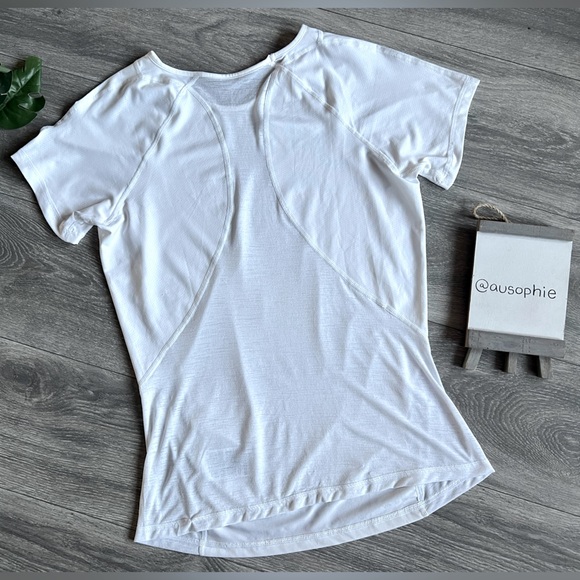 Nike Pro Dri-Fit Lightweight White Crewneck Workout Top. Size L - Picture 4 of 9